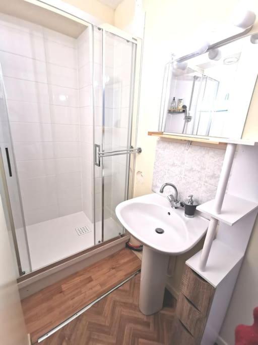 Studio Cosy Au Coeur De Reims Dış mekan fotoğraf